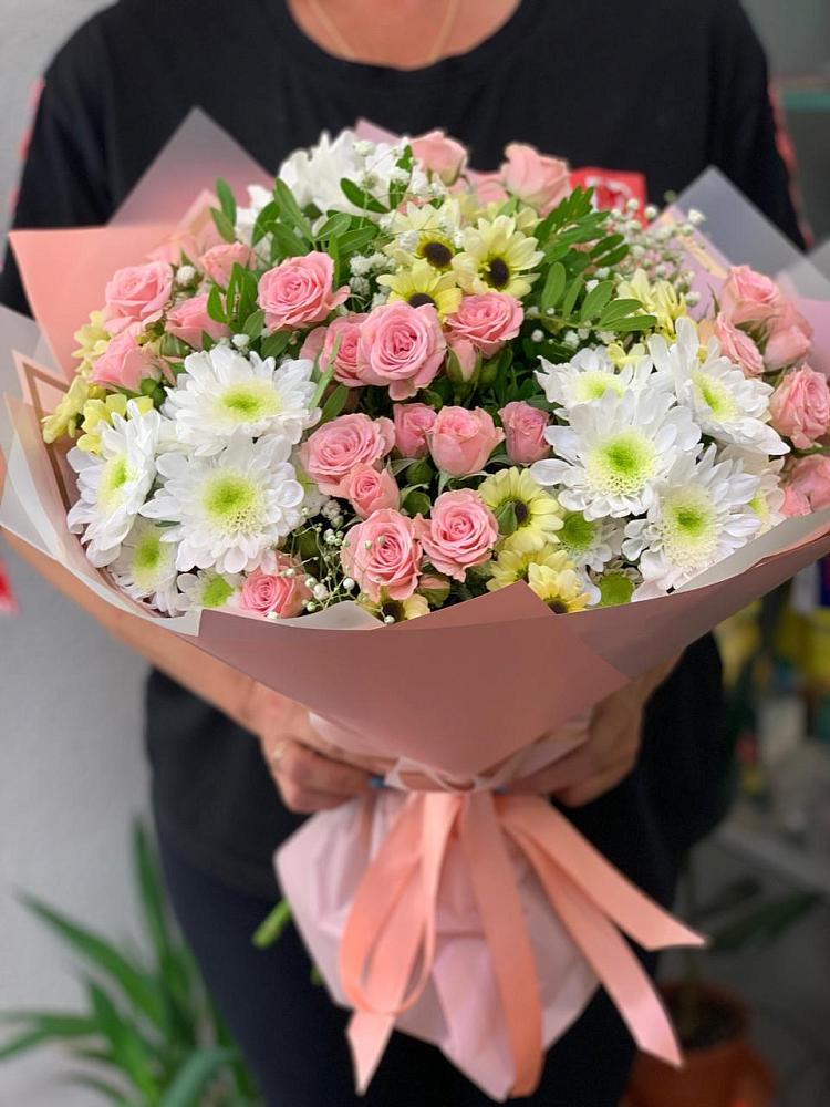 Букет цветов из: Розы и Хризантемы в Суоярви