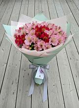 Букет цветов из:  Альстромерии в Суоярви