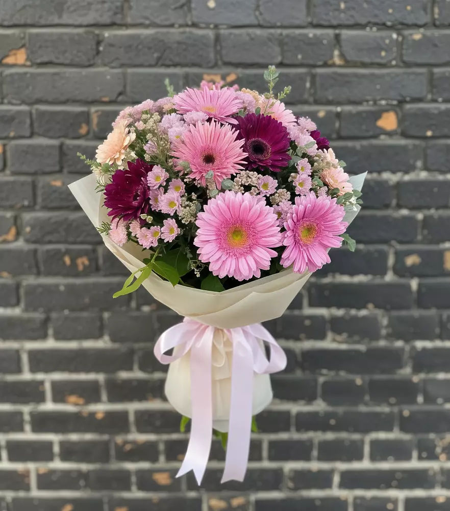Букет цветов из: Герберы и Хризантемы в Суоярви