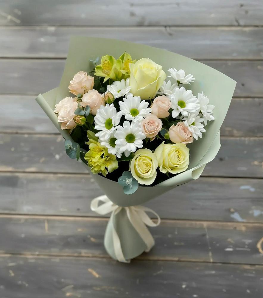 Букет цветов из: Альстромерии, Розы и Хризантемы в Суоярви