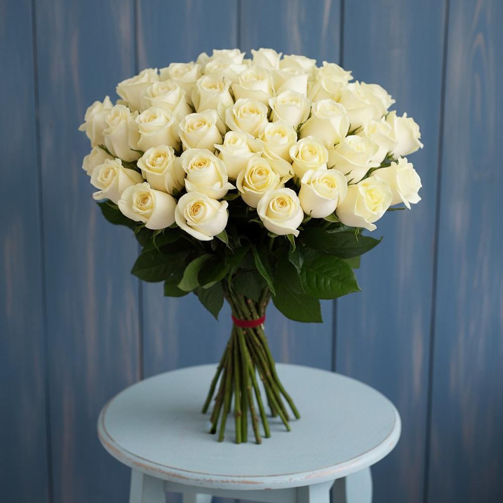 Букет 51 Белая роза Эдлесс Лав в Суоярви