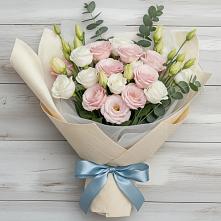 Букет цветов из:  Лизиантусы в Суоярви