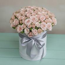 Цветочная композиция из Розы в шляпной коробке в Суоярви