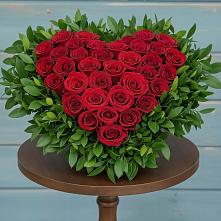 Цветочная композиция из Розы в виде сердца в Суоярви