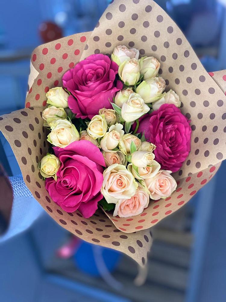 Букет цветов из: Розы в Суоярви