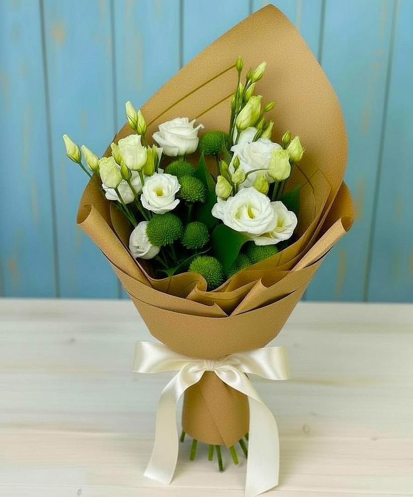 Букет цветов из: Хризантемы и Лизиантусы в Суоярви