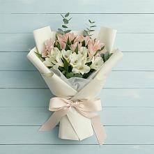 Букет цветов из:  Альстромерии в Суоярви