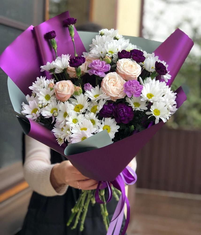 Букет цветов из: Хризантемы, Гвоздики и Розы в Суоярви