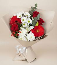 Букет цветов из:  Розы, Хризантемы, Герберы и Лилии в Суоярви