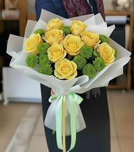 Букет цветов из:  Хризантемы и Розы в Суоярви