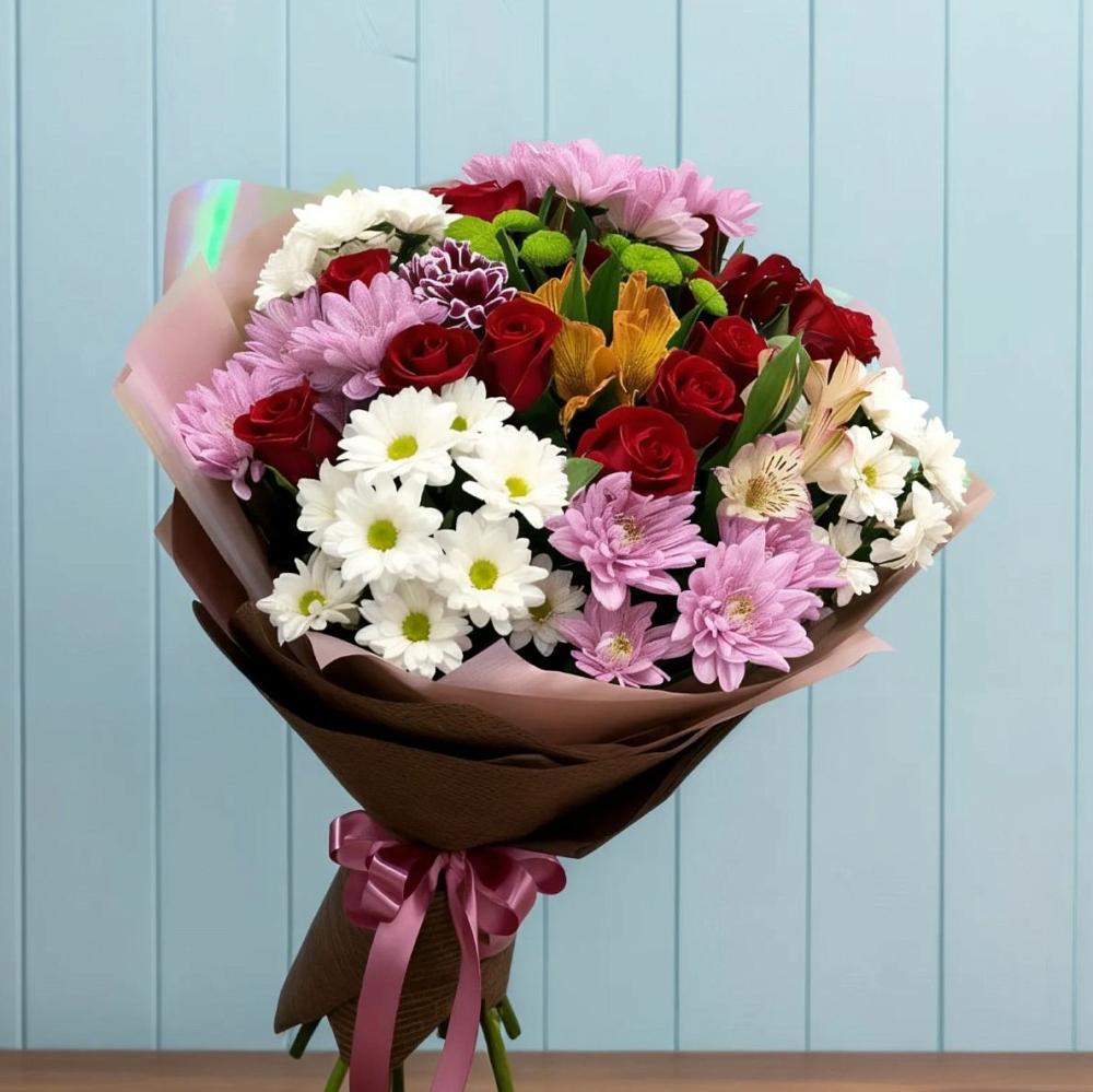 Букет цветов из: Розы, Хризантемы и Альстромерии в Суоярви