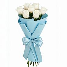 Букет 7 белых роз Проуд в Суоярви