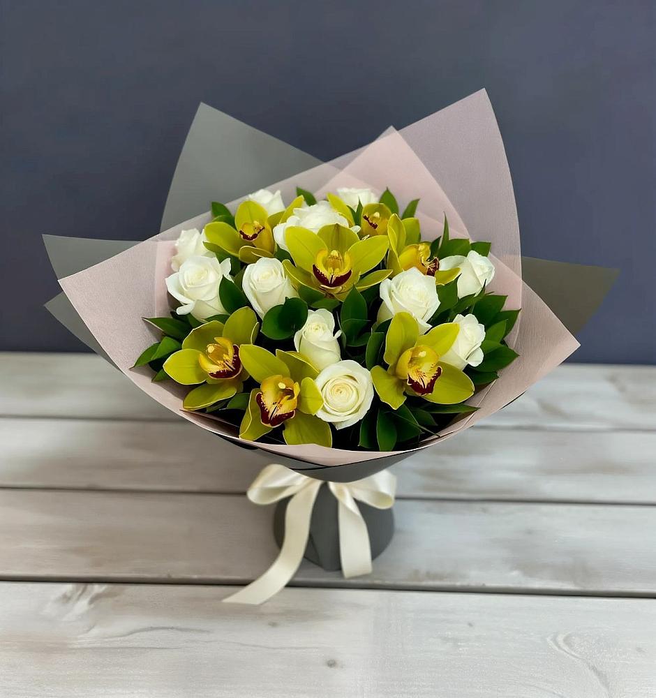 Букет цветов из: Орхидеи и Розы в Суоярви