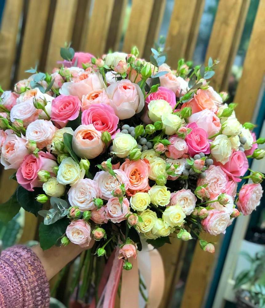 Букет цветов из: Розы в Суоярви