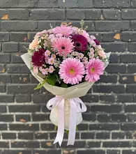 Букет цветов из:  Герберы и Хризантемы в Суоярви