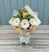 Букет цветов из:  Герберы, Розы и Хризантемы в Суоярви