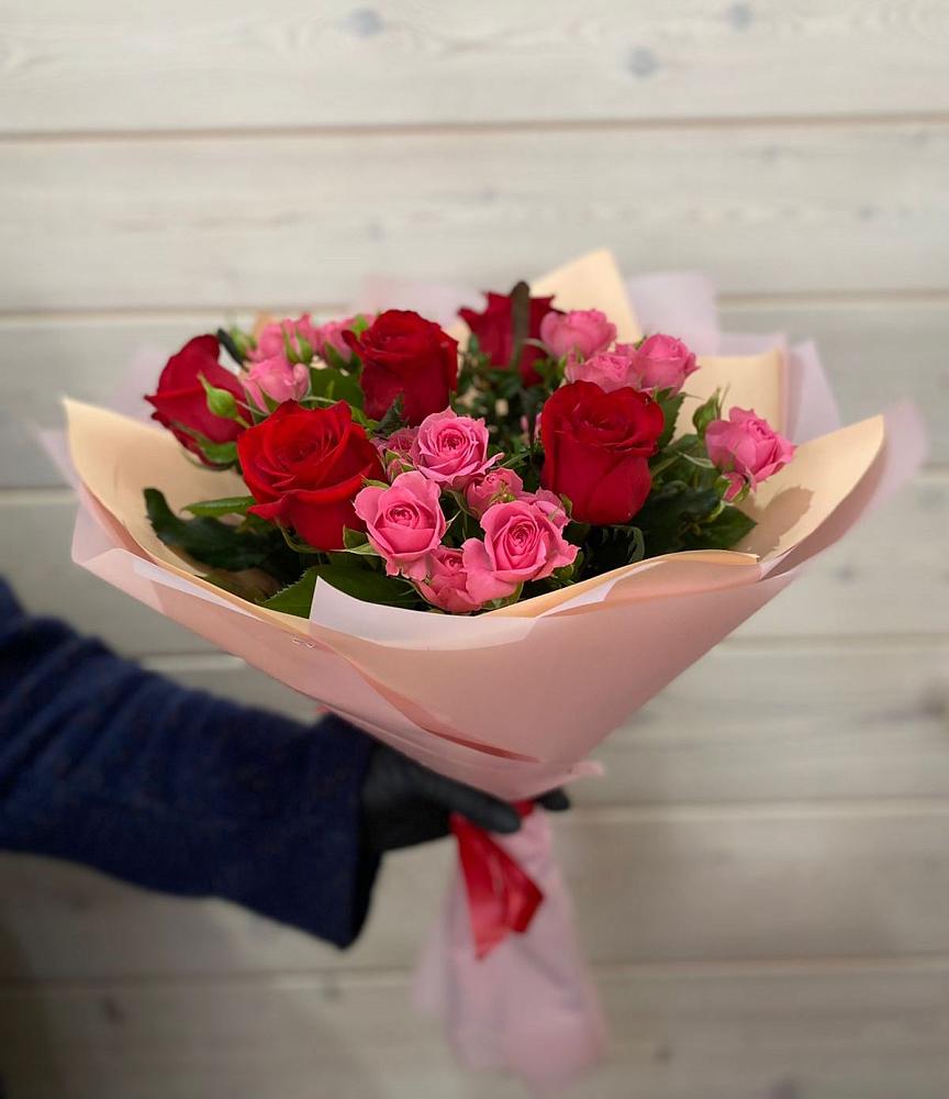 Букет цветов из: Розы в Суоярви