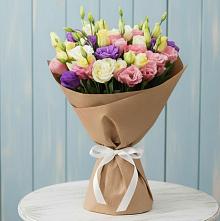 Букет цветов из:  Лизиантусы в Суоярви
